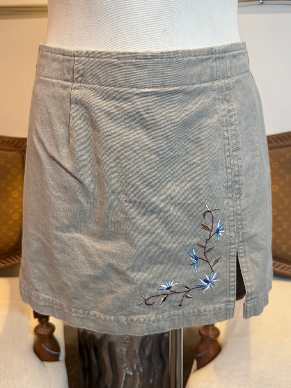 Vintage 90s Route 66 Casual Gray Cotton Denim Skort with Cute Floral Embroidery